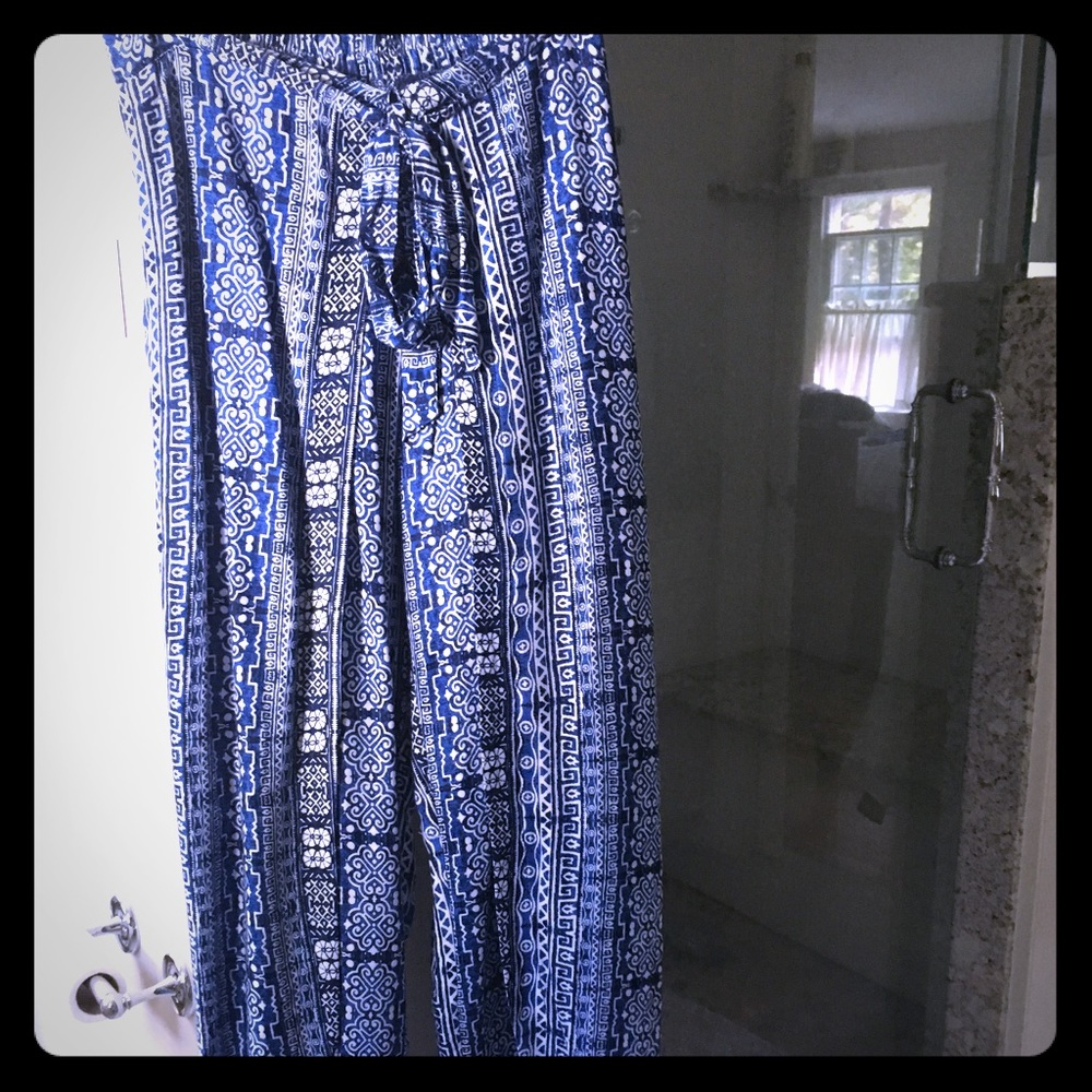 pilazzo  pants w elastic waist, soft & breezy💙
